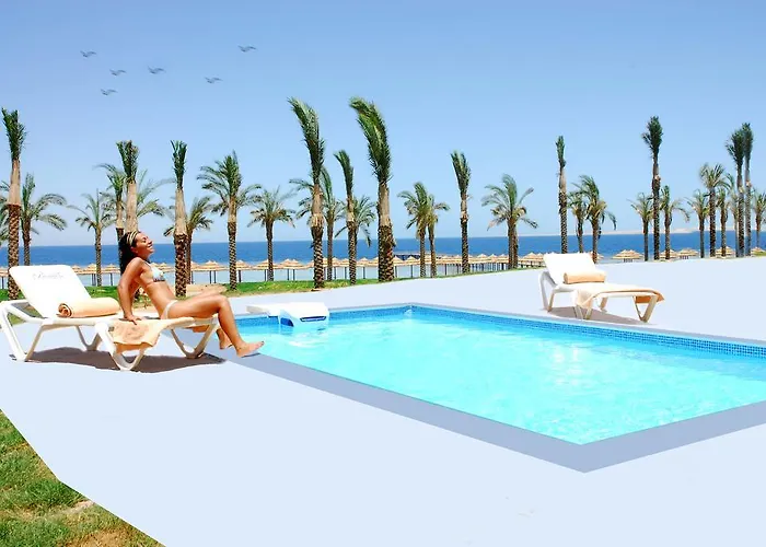 Tropicana Grand Azure