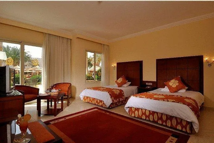 Üdülőközpont Tropicana Grand Azure 5*