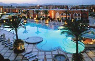 Üdülőközpont Tropicana Grand Azure