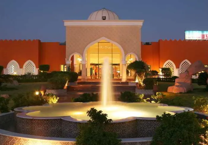 Tropicana Grand Azure Üdülőközpont 5*
