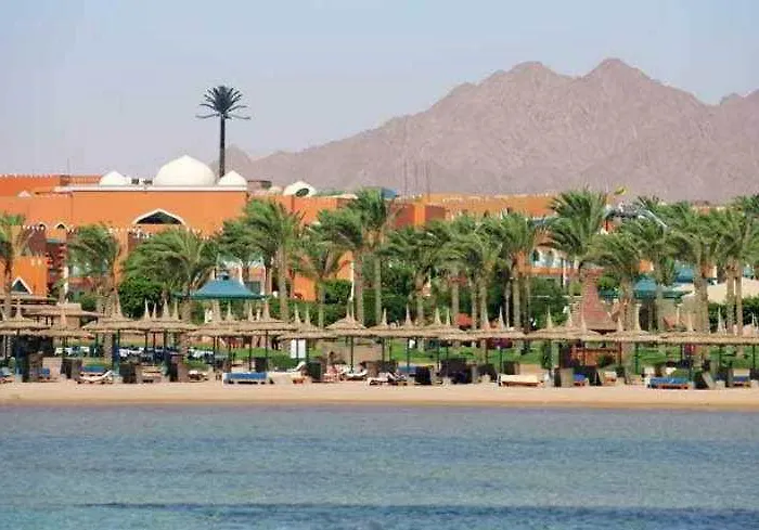 Üdülőközpont Tropicana Grand Azure