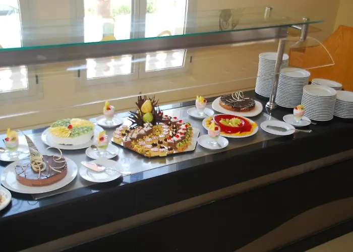 Üdülőközpont Tropicana Grand Azure 5*