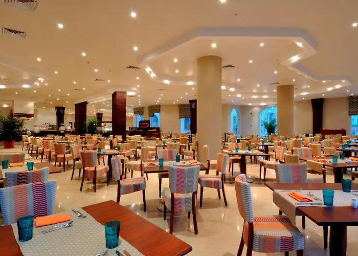 Tropicana Grand Azure Üdülőközpont