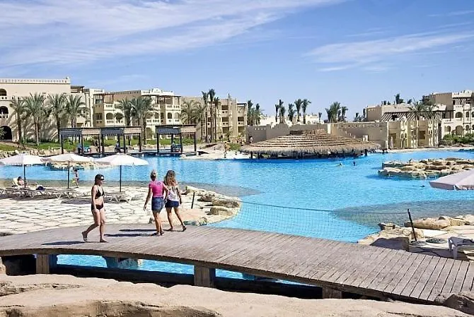 Üdülőközpont Tropicana Grand Azure